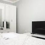 Motel Aura