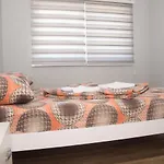 Motel Aura