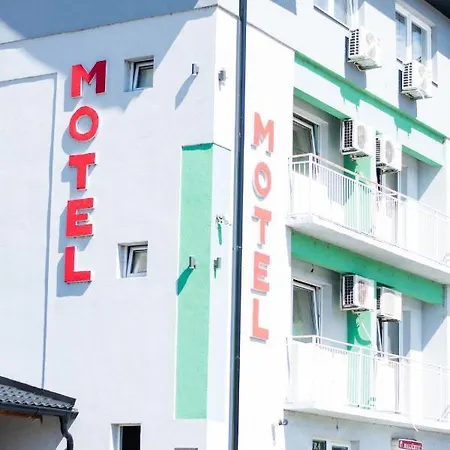 Motel Aura